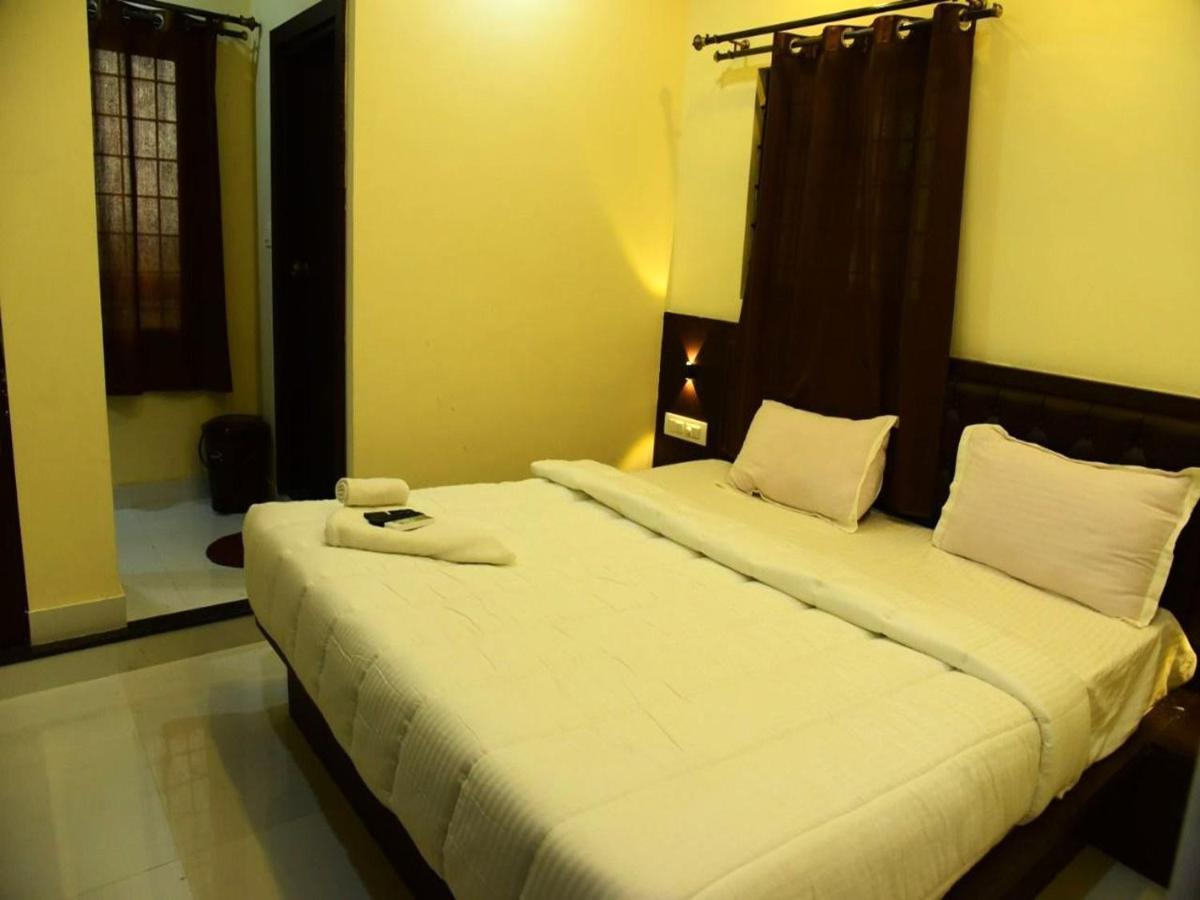 Hotel Mg Residency à Chikmagalūr Extérieur photo