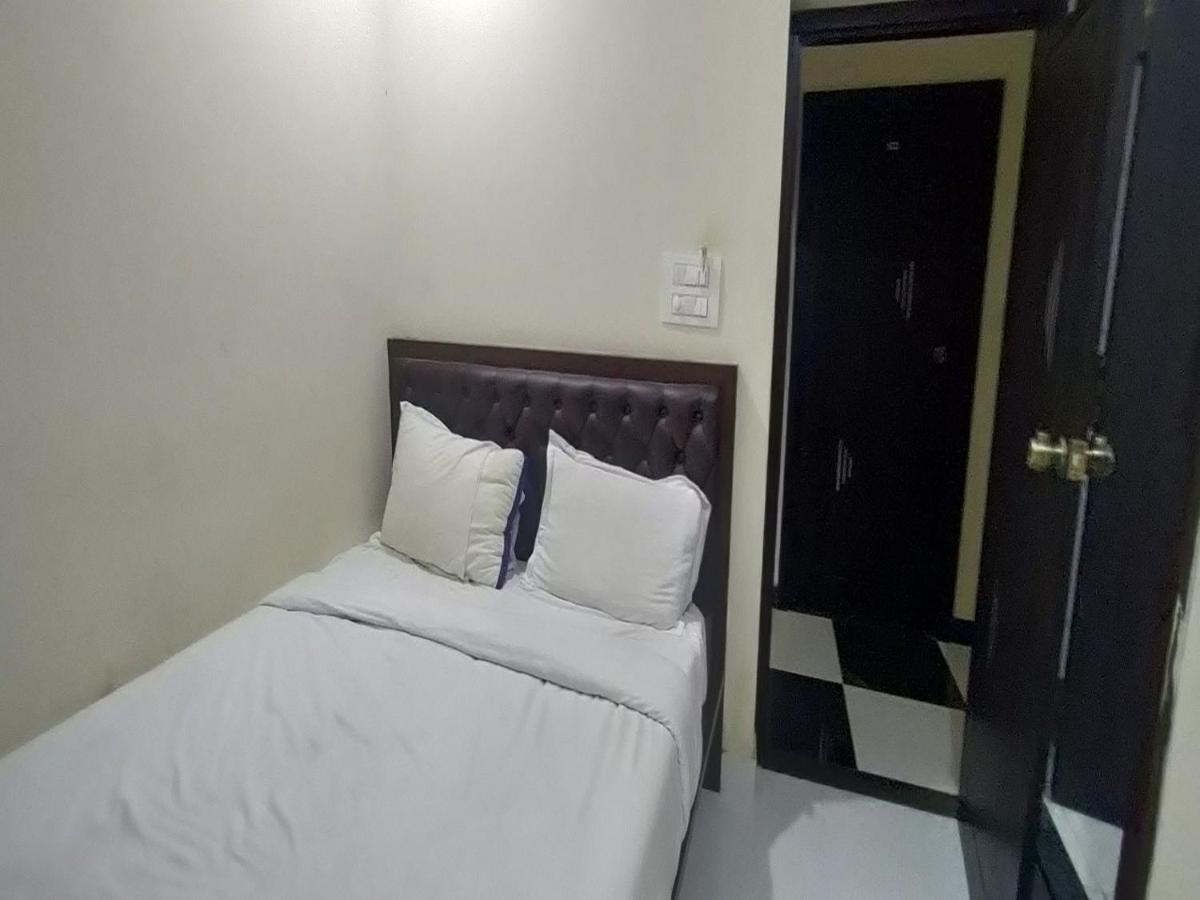 Hotel Mg Residency à Chikmagalūr Extérieur photo