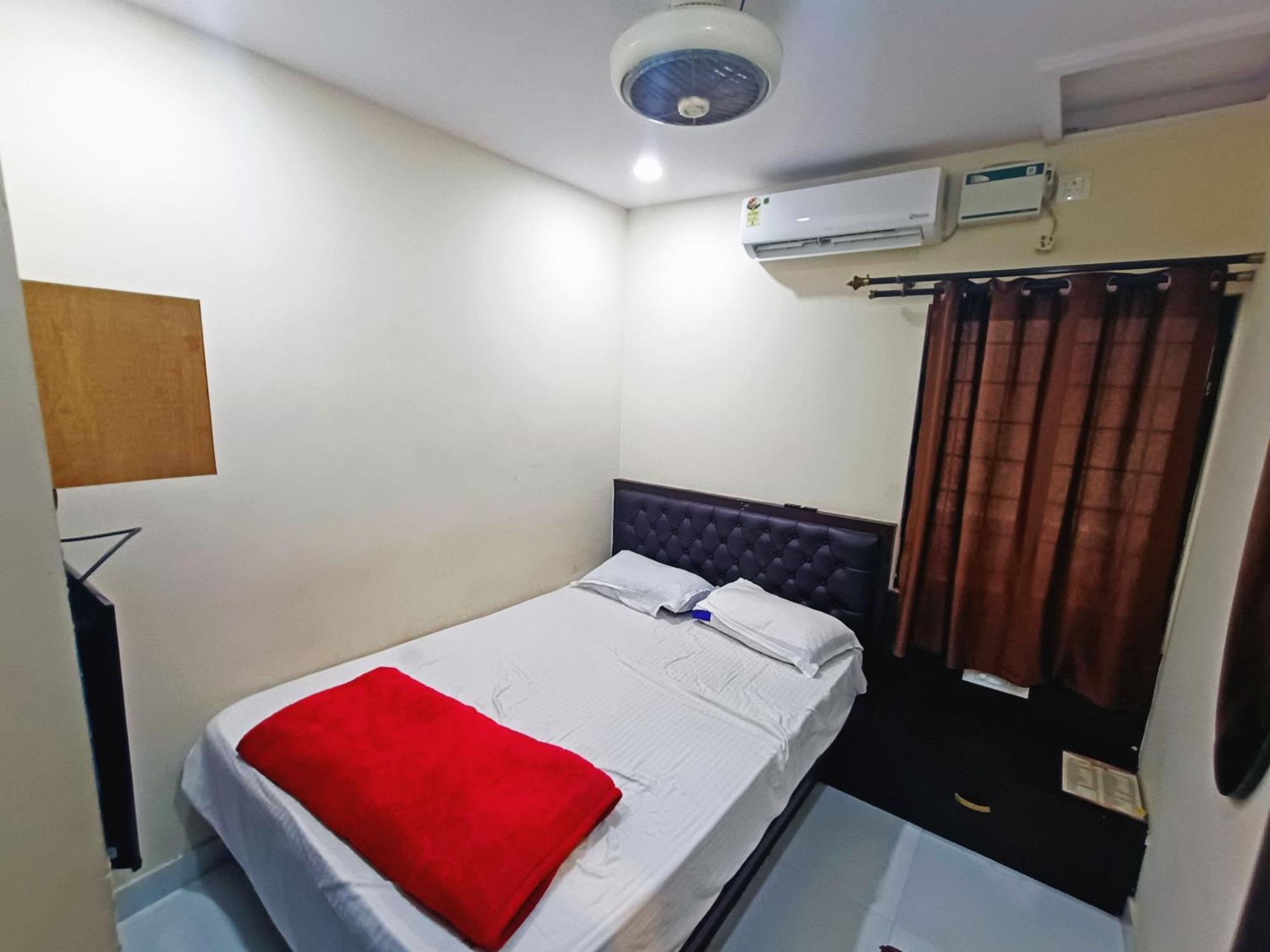 Hotel Mg Residency à Chikmagalūr Extérieur photo