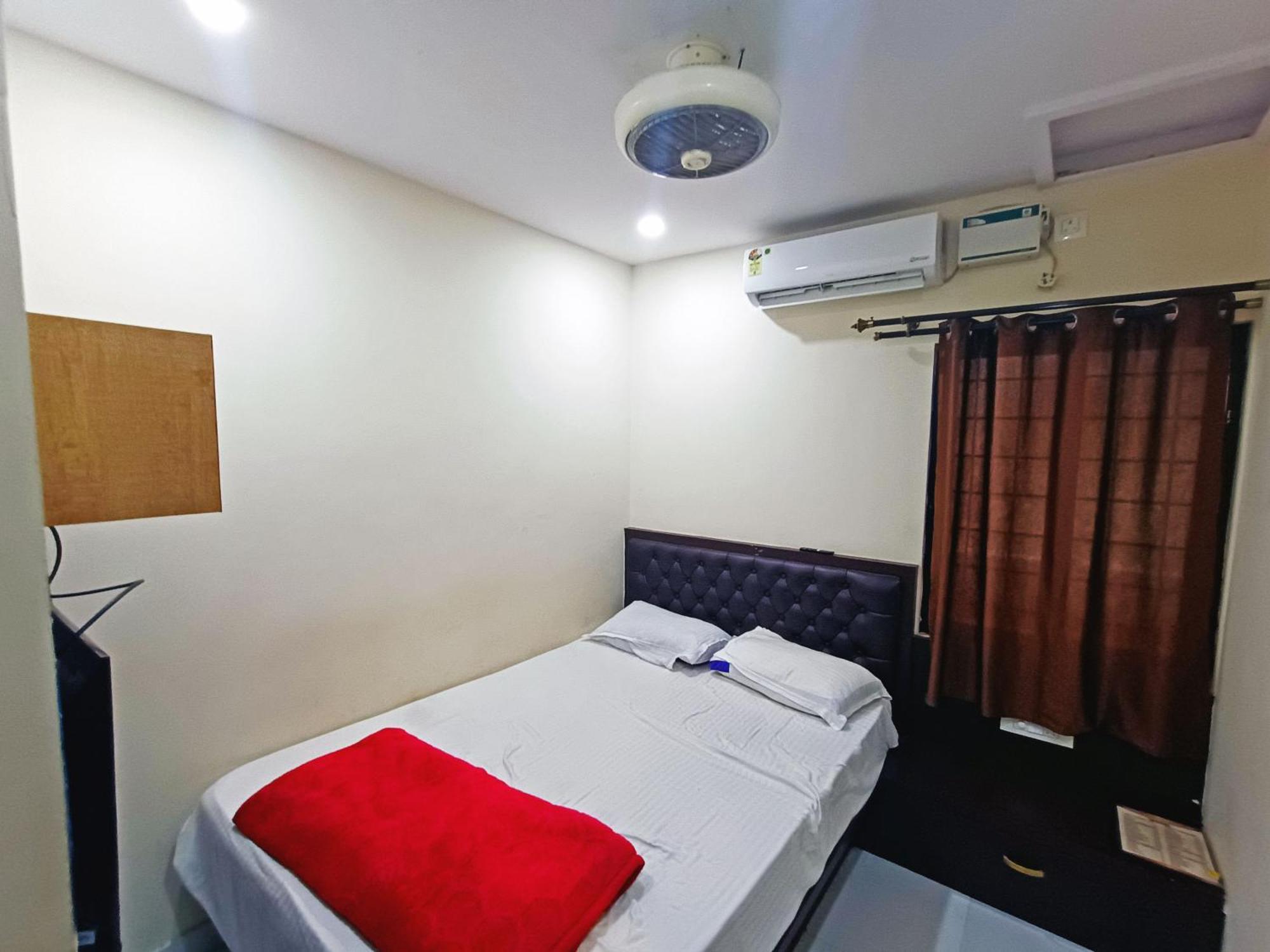 Hotel Mg Residency à Chikmagalūr Extérieur photo