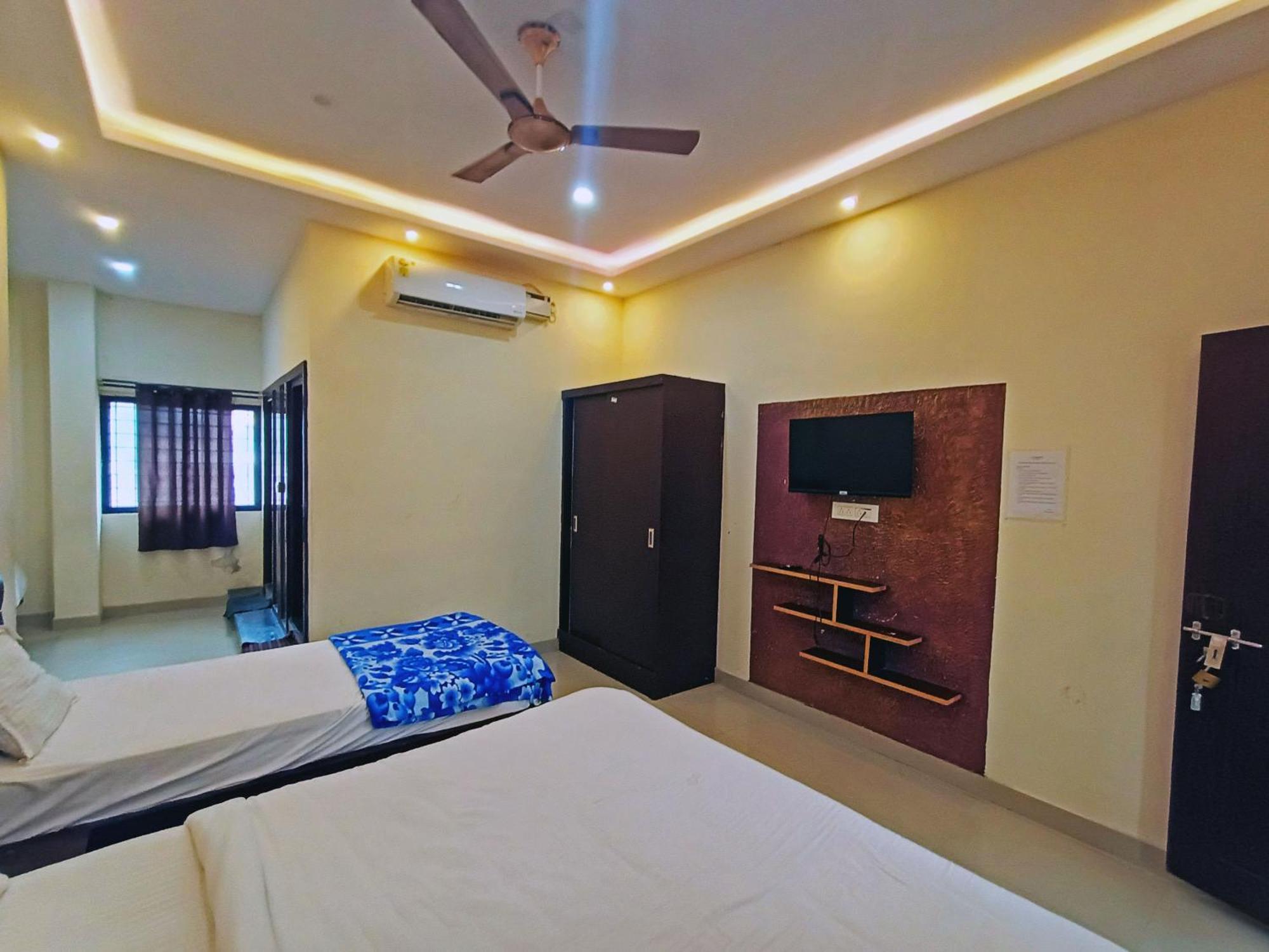 Hotel Mg Residency à Chikmagalūr Extérieur photo