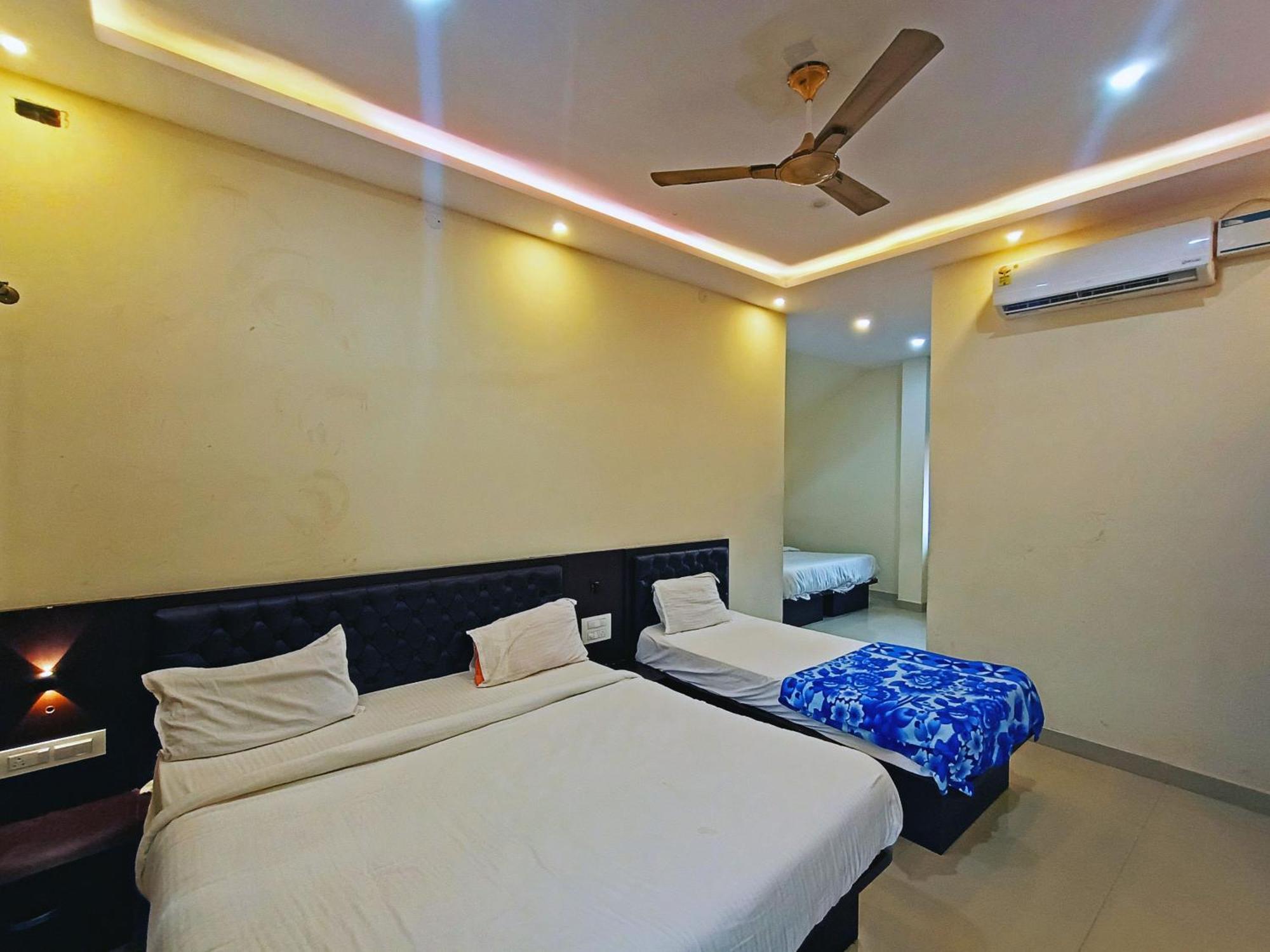 Hotel Mg Residency à Chikmagalūr Extérieur photo