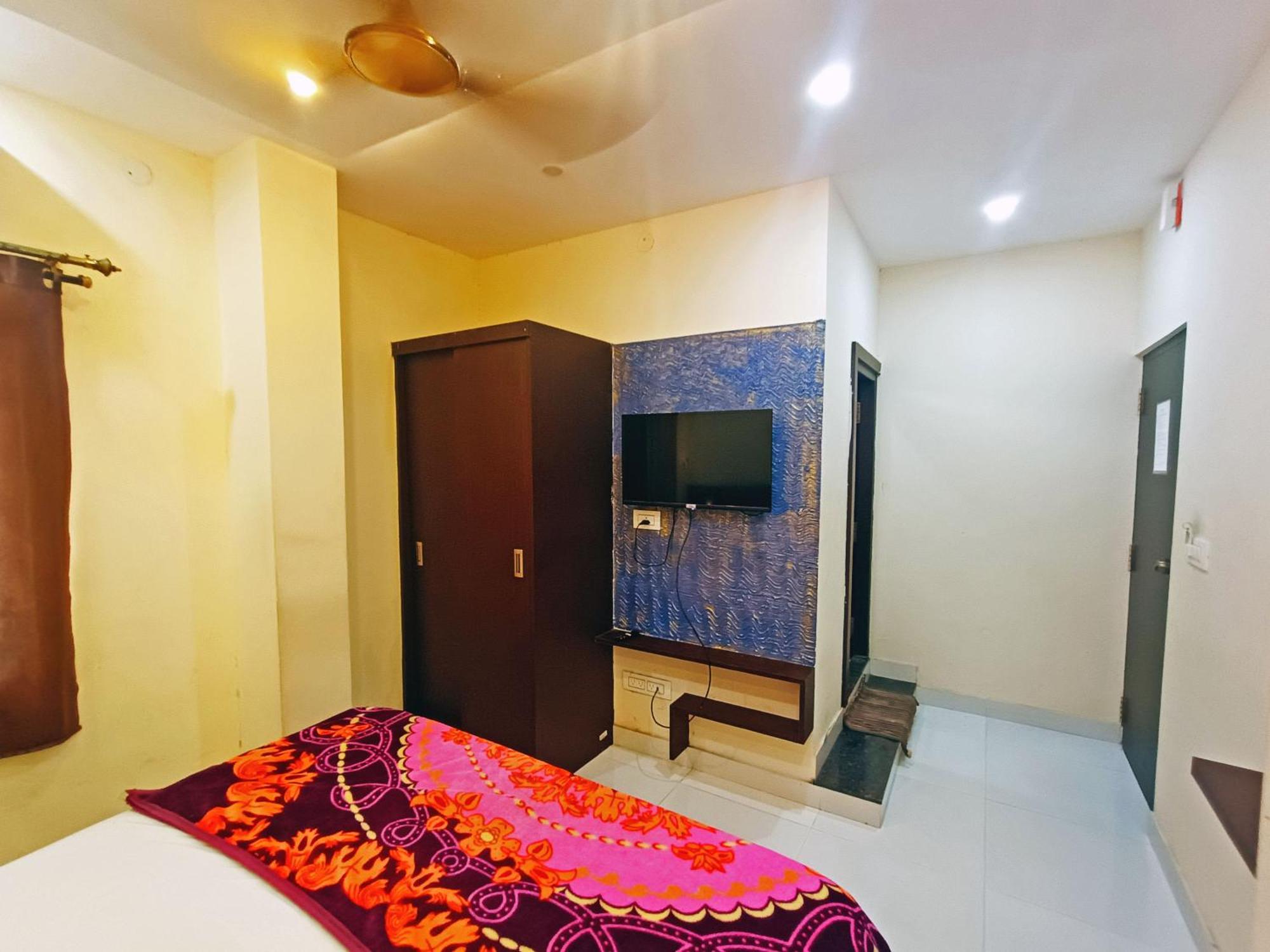 Hotel Mg Residency à Chikmagalūr Extérieur photo