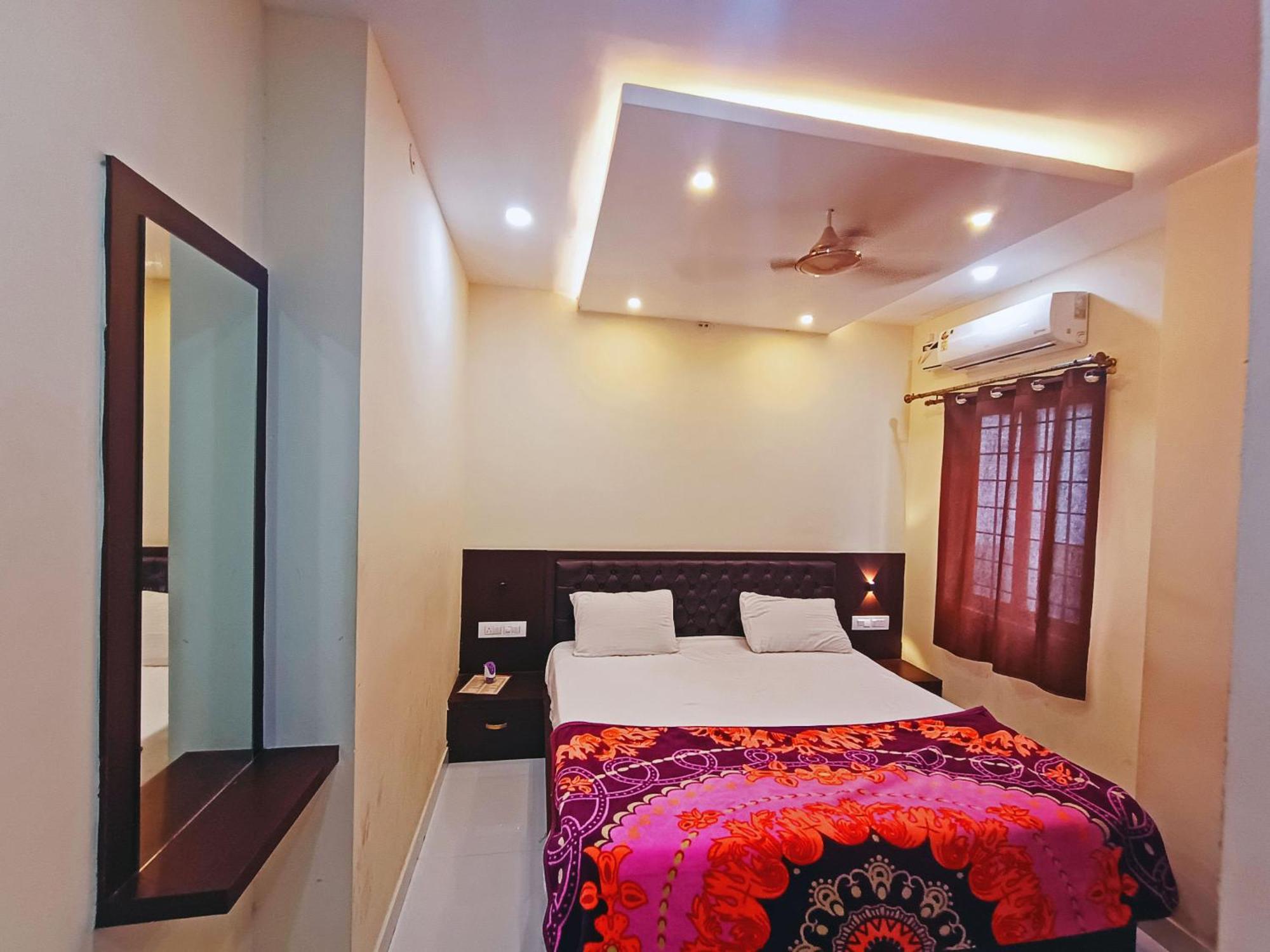 Hotel Mg Residency à Chikmagalūr Extérieur photo