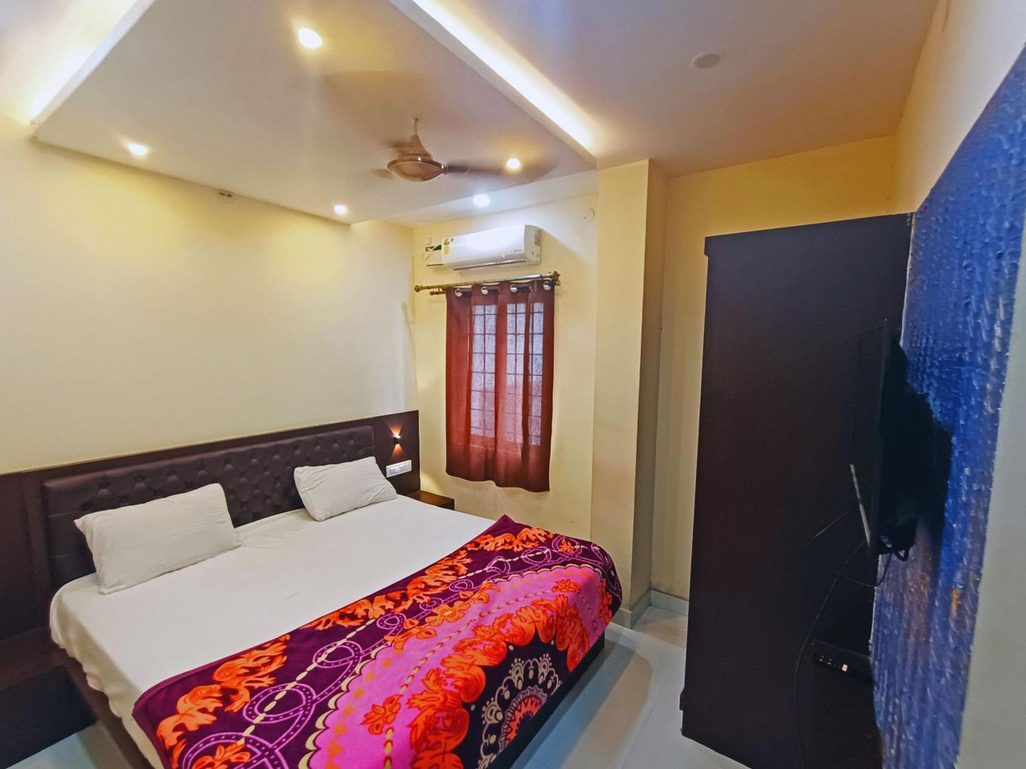 Hotel Mg Residency à Chikmagalūr Extérieur photo